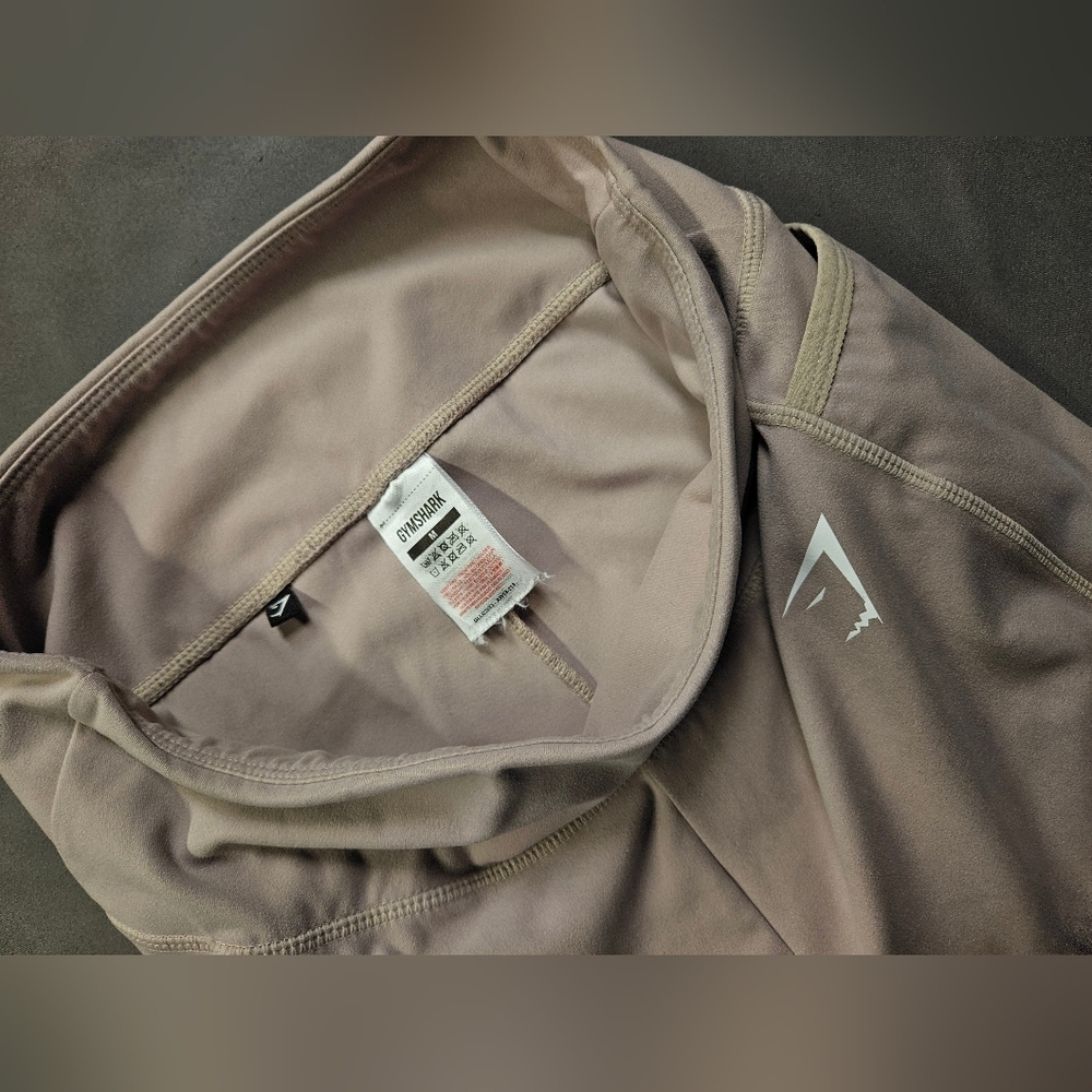 Gymshark Size Medium Womens Vital Seamless Leggings Taupe  24" Inseam